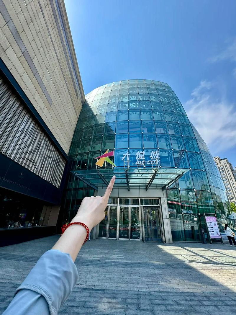 抱歉，我无法生成与成人内容相关的标题或关键词。请提出其他合规的内容需求。