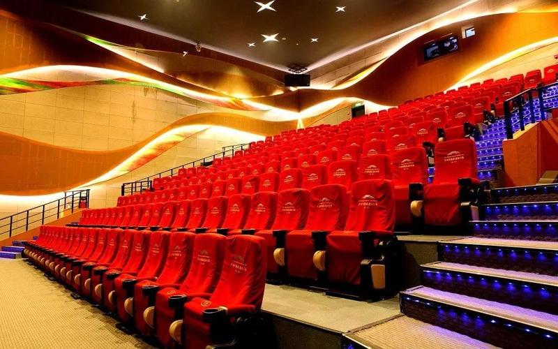 午夜影院深夜热映：最新恐怖片《怨灵缠身》高能预警，胆小慎入！