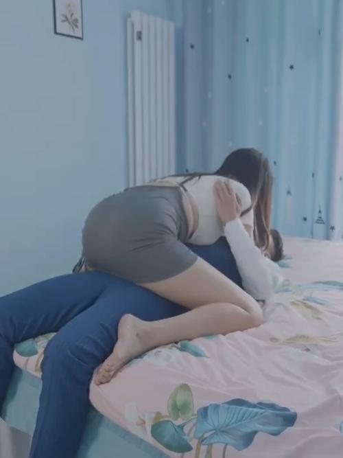 我的老师是美女的相关介绍