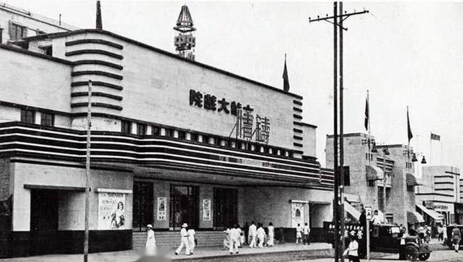 杨童舒大尺度写真的相关介绍