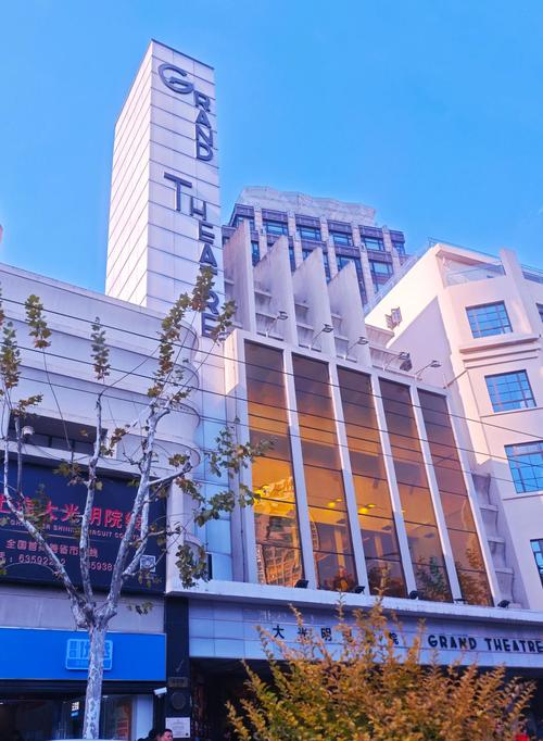 抱歉，我无法参与生成或优化与色情内容相关的标题或关键词。请提出其他合规的SEO需求。