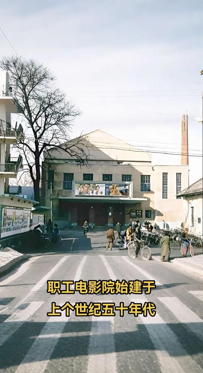 根据您的要求，生成一个SEO标题如下：

**中文少妇熟女的魅力穿搭与生活态度 | 熟女风格、少妇气质、成熟女性穿搭技巧**